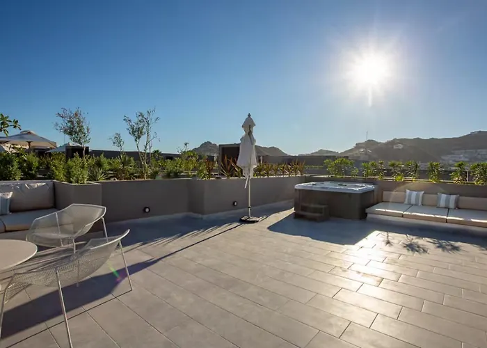 Apartment Impressive With Jacuzzi Near Medano